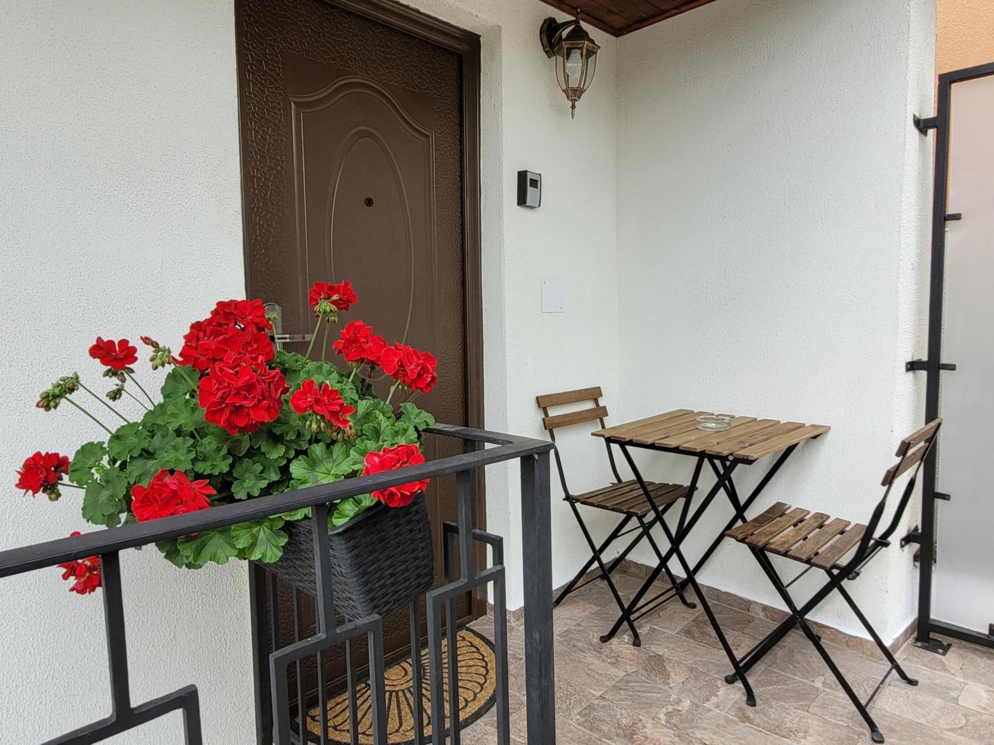 Rose Garden House Leilighet Bucureşti Eksteriør bilde